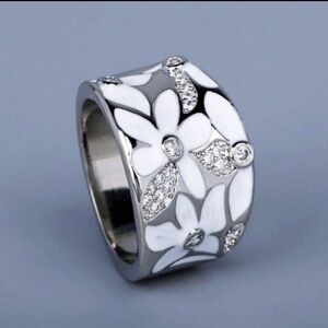 NWOT. Enamel CZ Flowered Ring